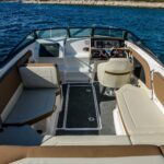 Sea Ray Sun Sport 230 Outboard